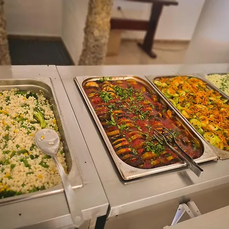 Отель Mint Family