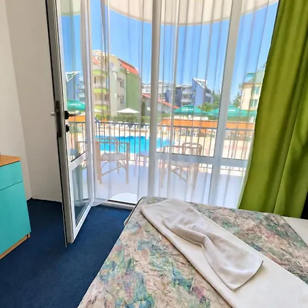 Hotel Mint Family
