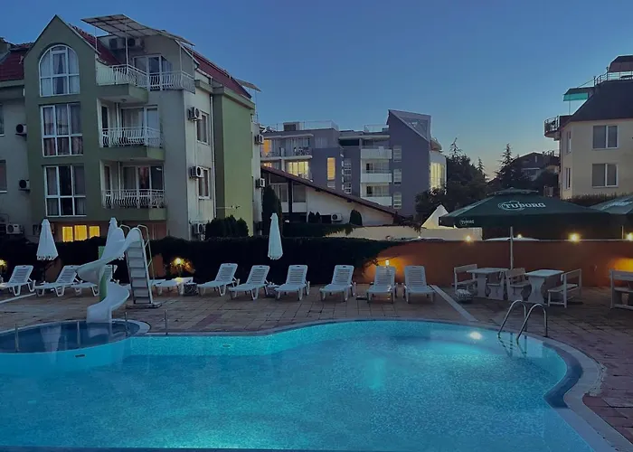 Mint Family Otel Ravda